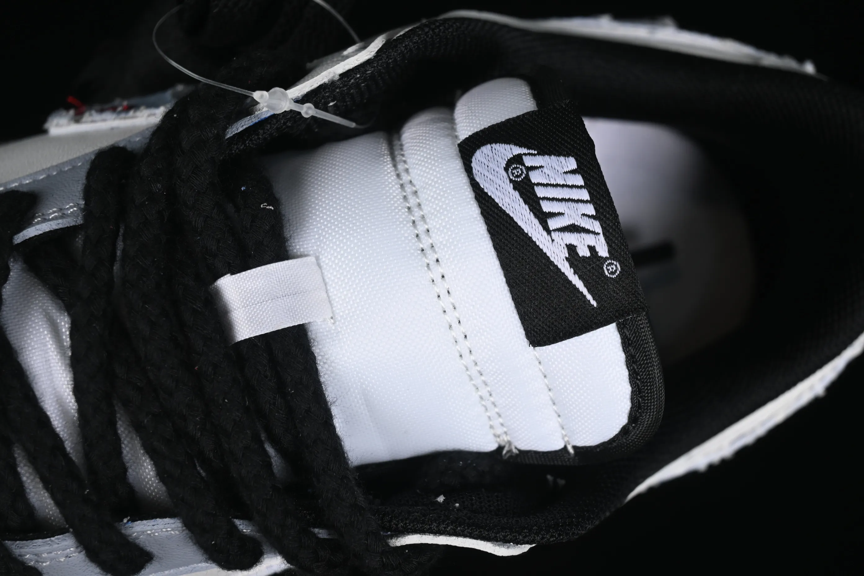 All Categories Nk SB Dunk Series Nk SB Dunk Low Low-top sneakers Nk Dunk Low Panda Prank Dream Lead Star Love Special Gift Box Low-top casual sneakers DD1391-100